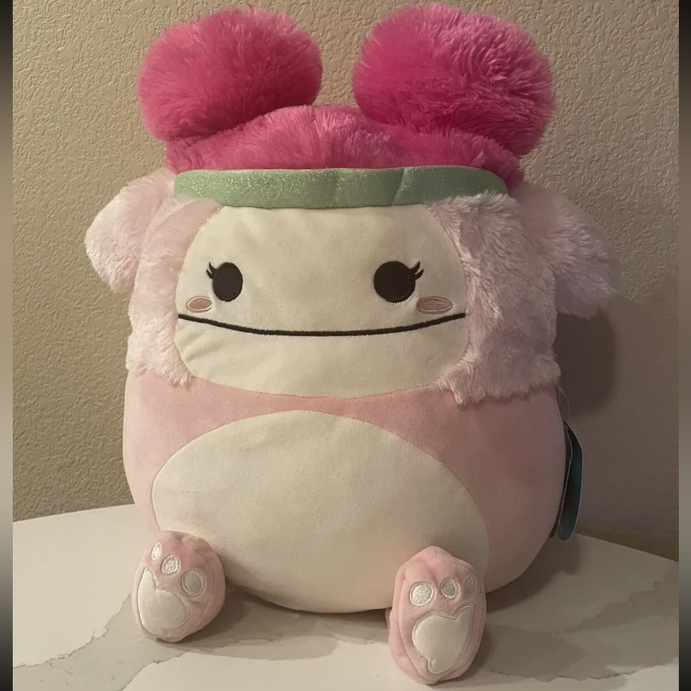 NWT Squishmallows 14” Zyan Bigfoot Plush squishdoos cryptic yeti plush